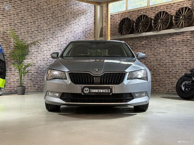 Skoda Superb 2