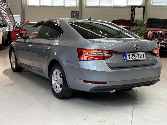 Skoda Superb 20