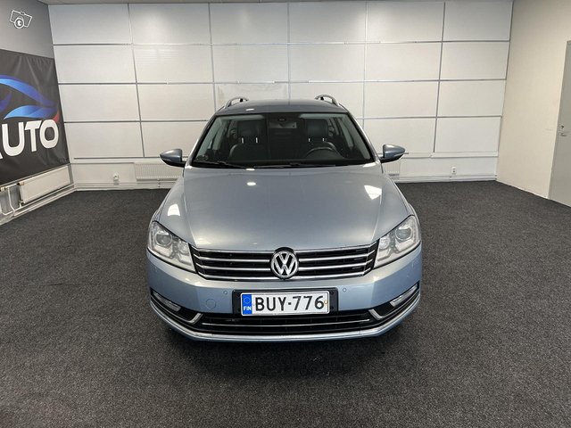 Volkswagen Passat 2