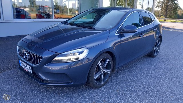 Volvo V40