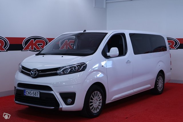 TOYOTA PROACE