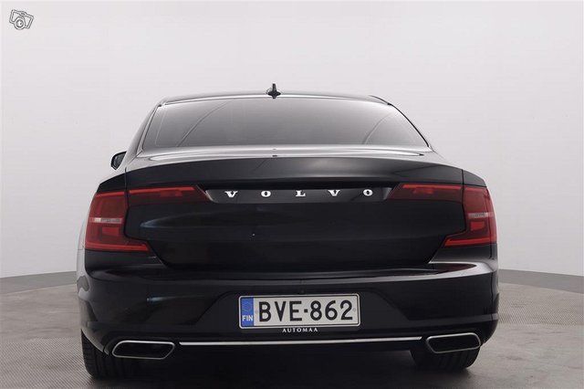 VOLVO S90 8