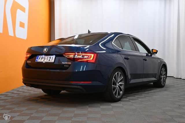 Skoda Superb 7