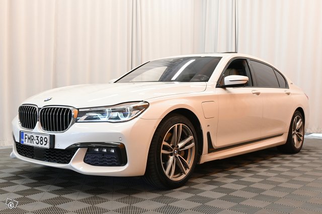 BMW 740 4