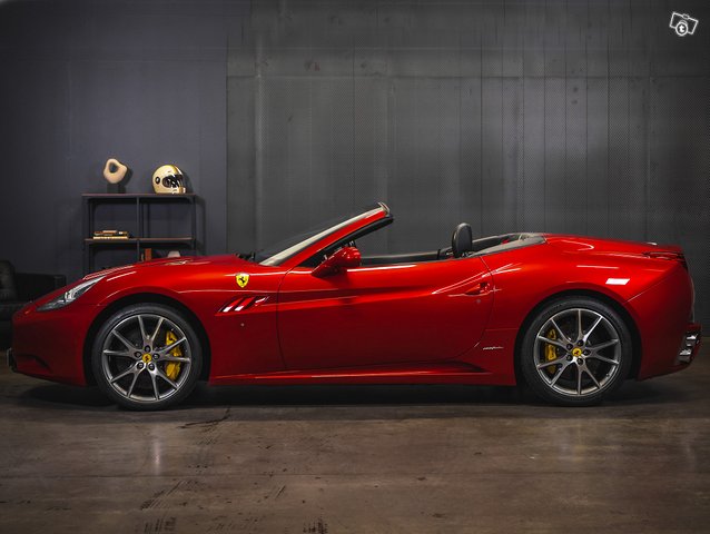 Ferrari California 8