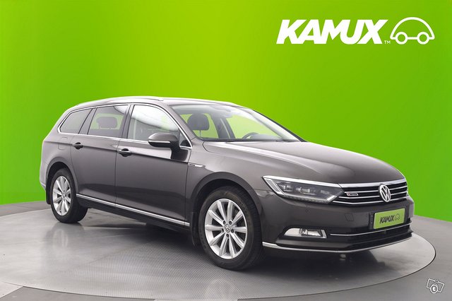 Volkswagen Passat 1