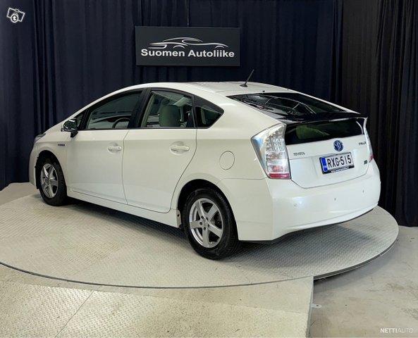 Toyota Prius 3