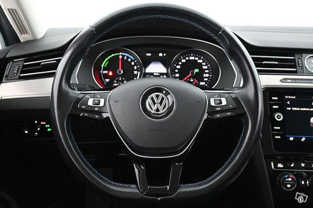 Volkswagen Passat 22