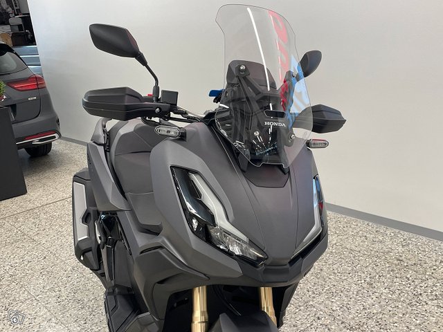 Honda ADV 21