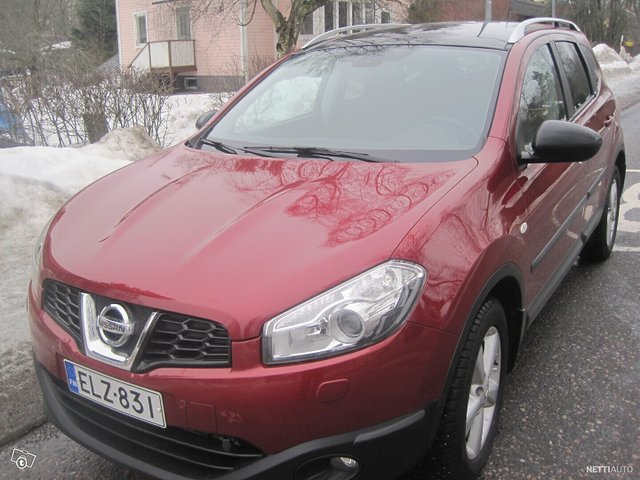 Nissan Qashqai+2