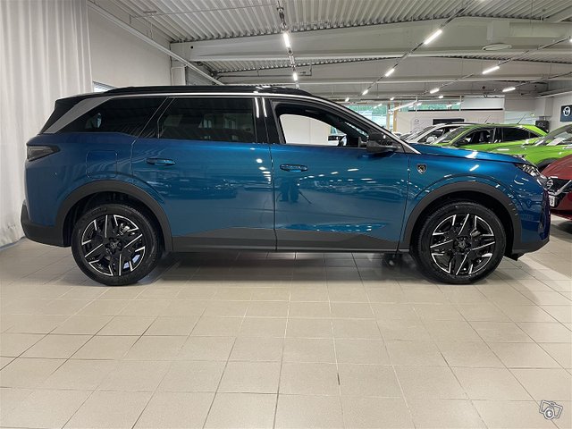 Peugeot 5008 6