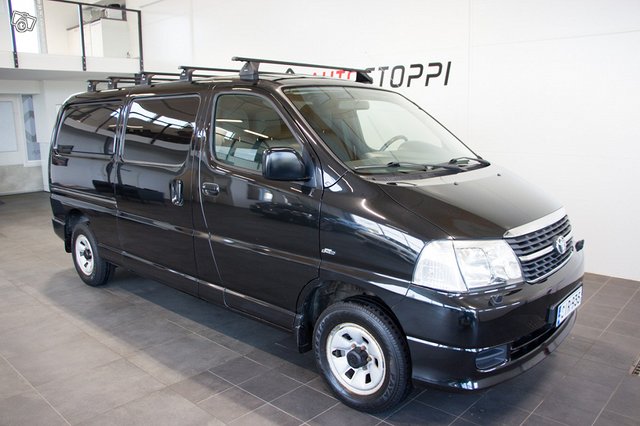 Toyota Hiace 1