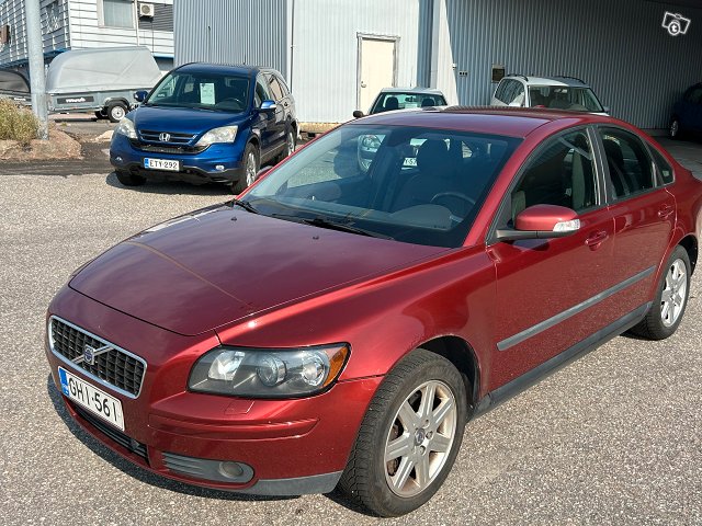 VOLVO S40 1