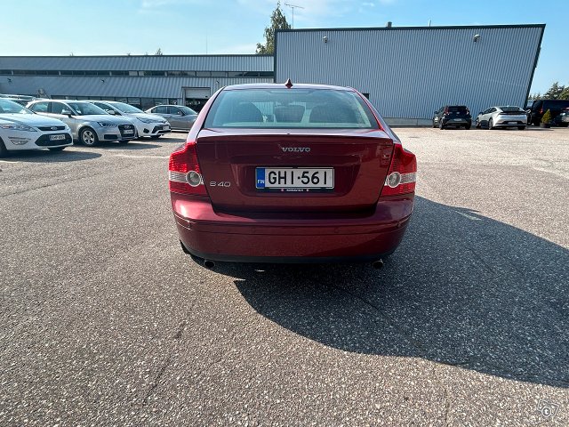 VOLVO S40 4