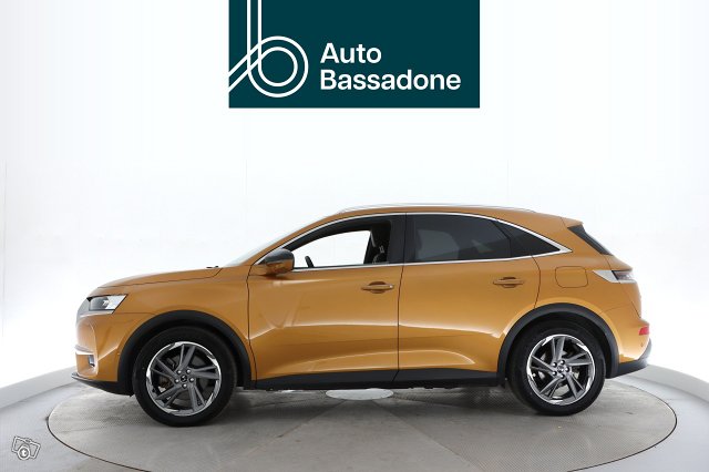 DS 7 Crossback 8