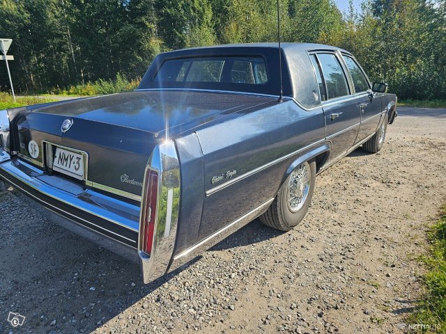 Cadillac Fleetwood 11