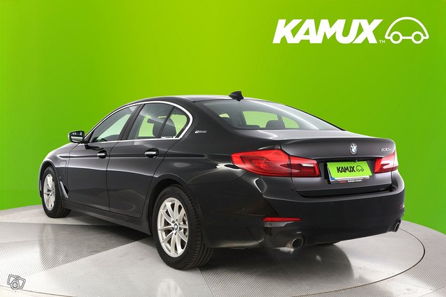 BMW 530e 5