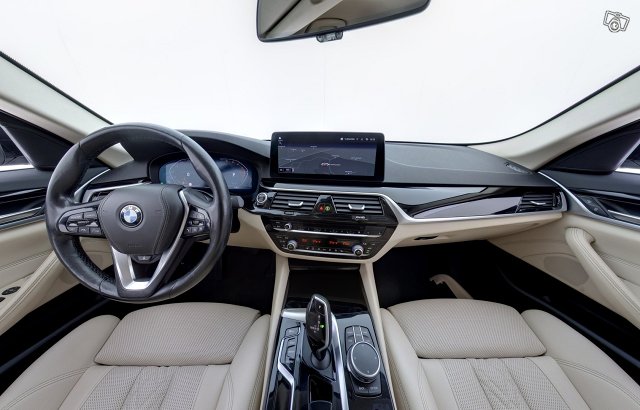 BMW 520 11