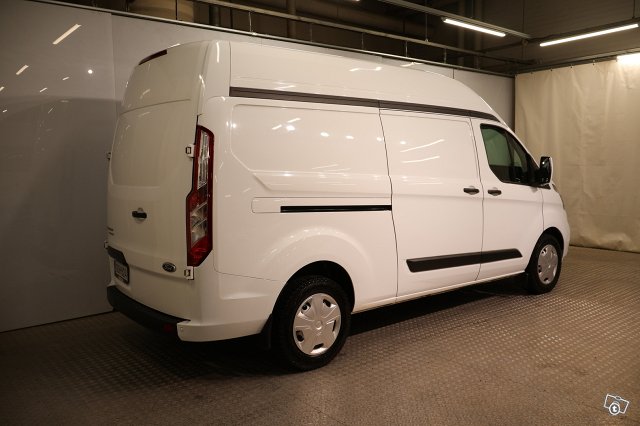 Ford Transit Custom 3