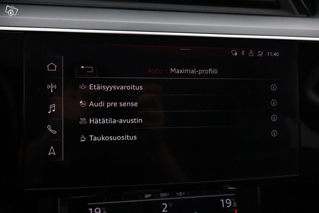 Audi E-tron 21