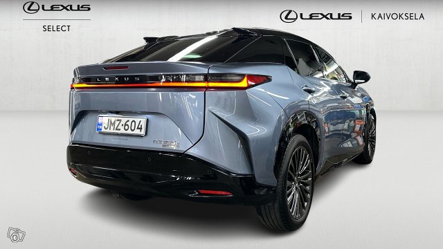 Lexus RZ 5