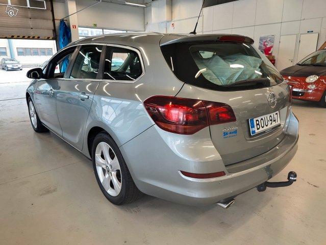 Opel Astra 4