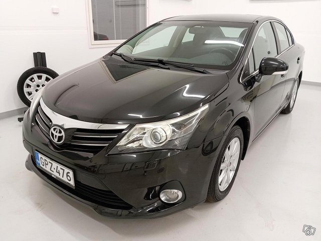 Toyota Avensis 1