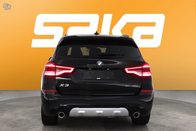 BMW X3 7