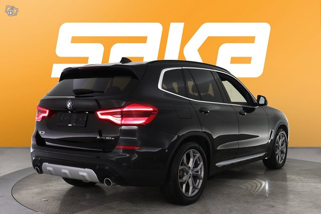 BMW X3 8