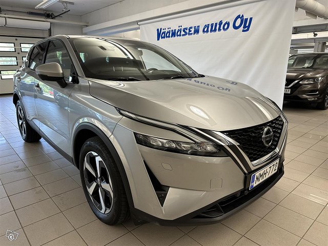 Nissan Qashqai 1