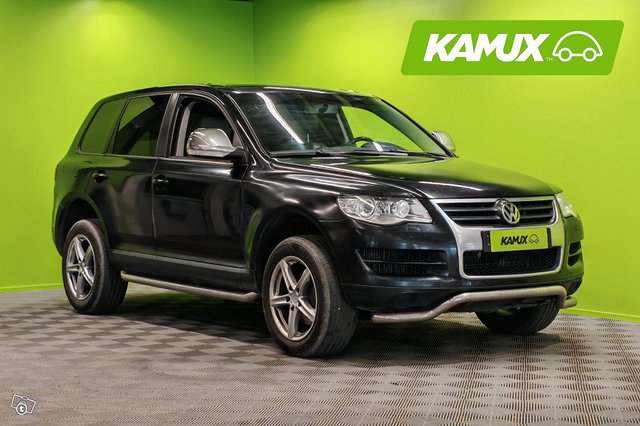 Volkswagen Touareg 1