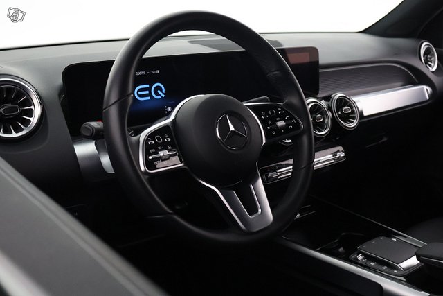 Mercedes-Benz EQB 12