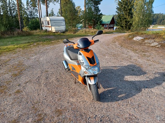 Kymco super 9 4