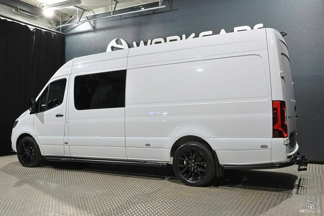 Mercedes-Benz Sprinter 4