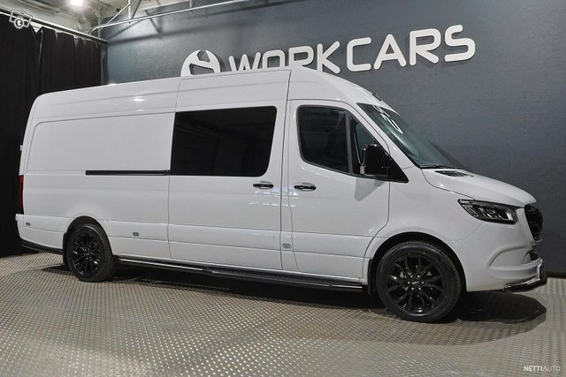 Mercedes-Benz Sprinter 9