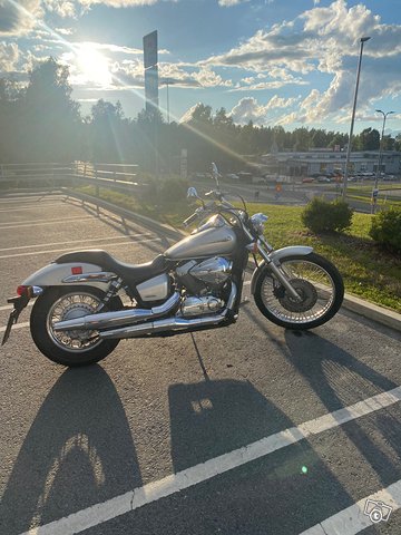 Honda VT 750C2 Shadow 2