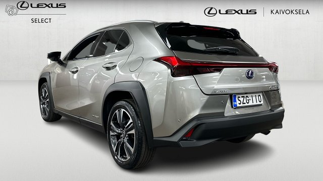 Lexus UX 3