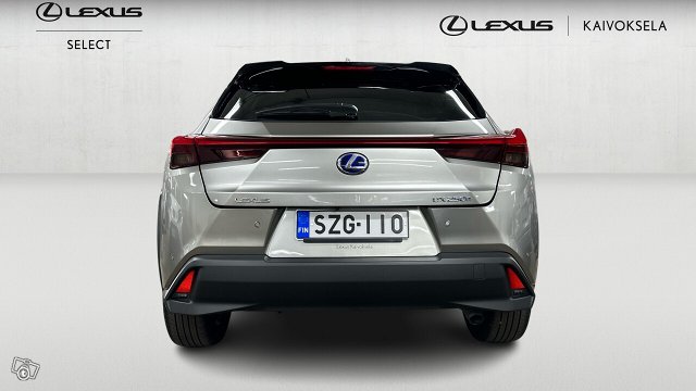 Lexus UX 4