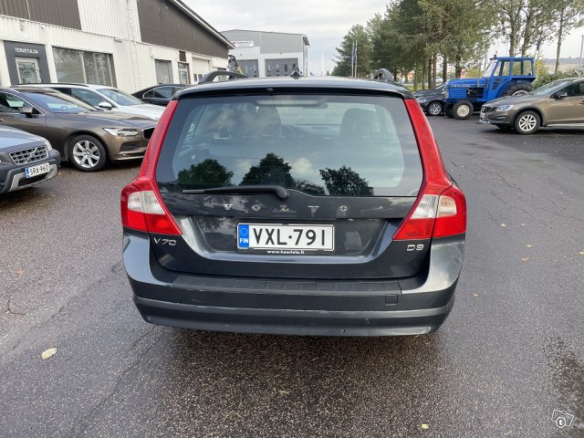 Volvo V70 D3 Momemtum 3