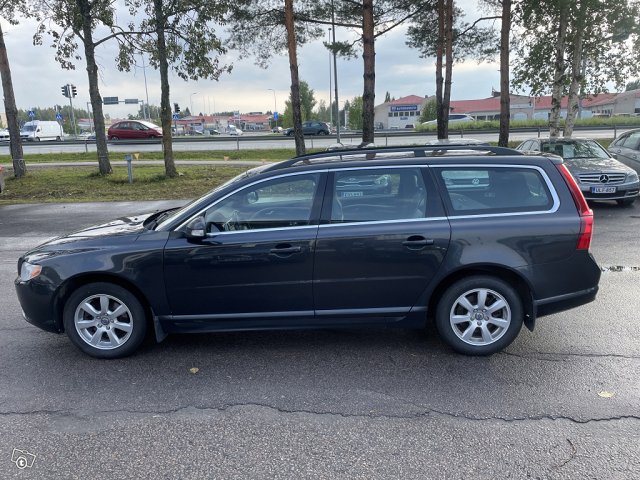 Volvo V70 D3 Momemtum 4