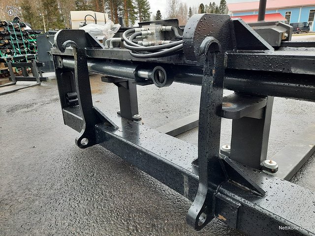 LMG Hydrauliset Trukkipiikit 11000kg 2200mm/1500mm Sivusiirto Volvo BM 14