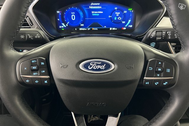 FORD Kuga 18