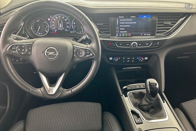 Opel Insignia 15