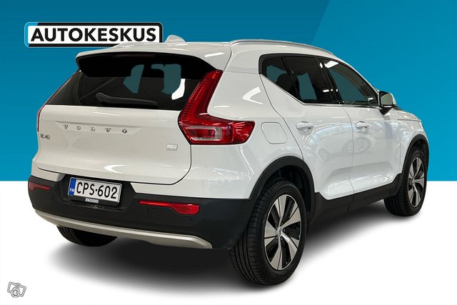 Volvo XC40 3