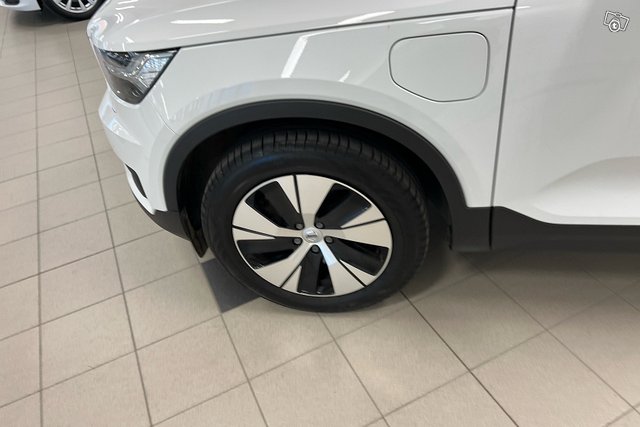 Volvo XC40 11