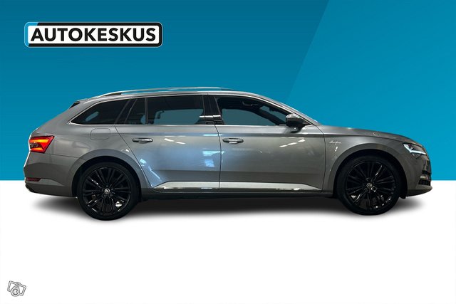 SKODA SUPERB 7