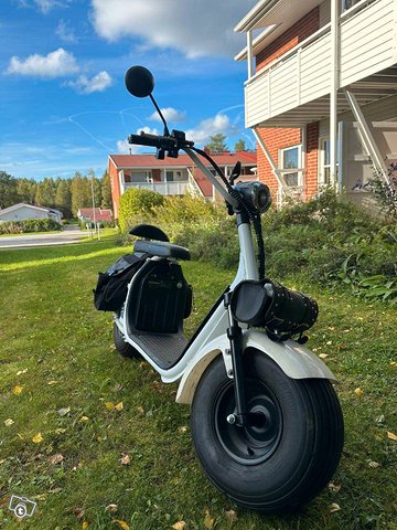 FAT e-Bike/e-Scooter Skootteri/pyörä 3