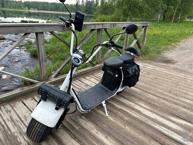 FAT e-Bike/e-Scooter Skootteri/pyörä, kuva 1