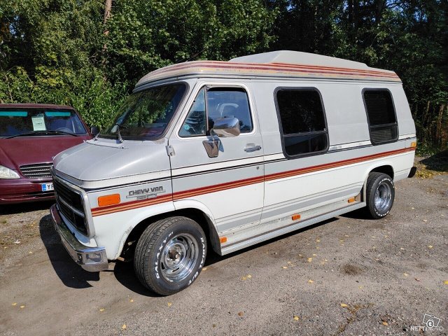 Chevrolet Chevy Van 1