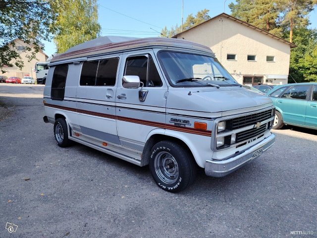 Chevrolet Chevy Van 3